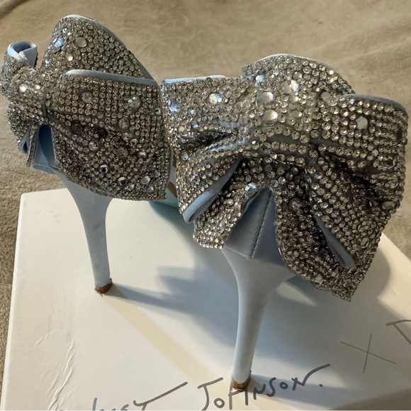 Betsey Johnson X Davids Bridal Collection Light Blue Heels with Sparkling Bow - Picture 2 of 7